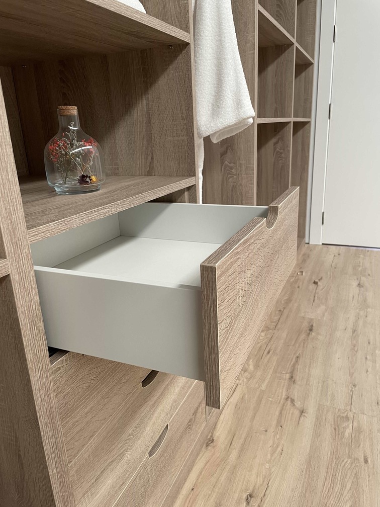 proyecto habitacion hotel piloto by INOU+ONKA