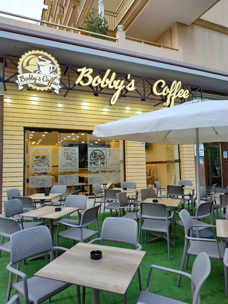 mobiliario hostelería INOU para cafe BOBBYS