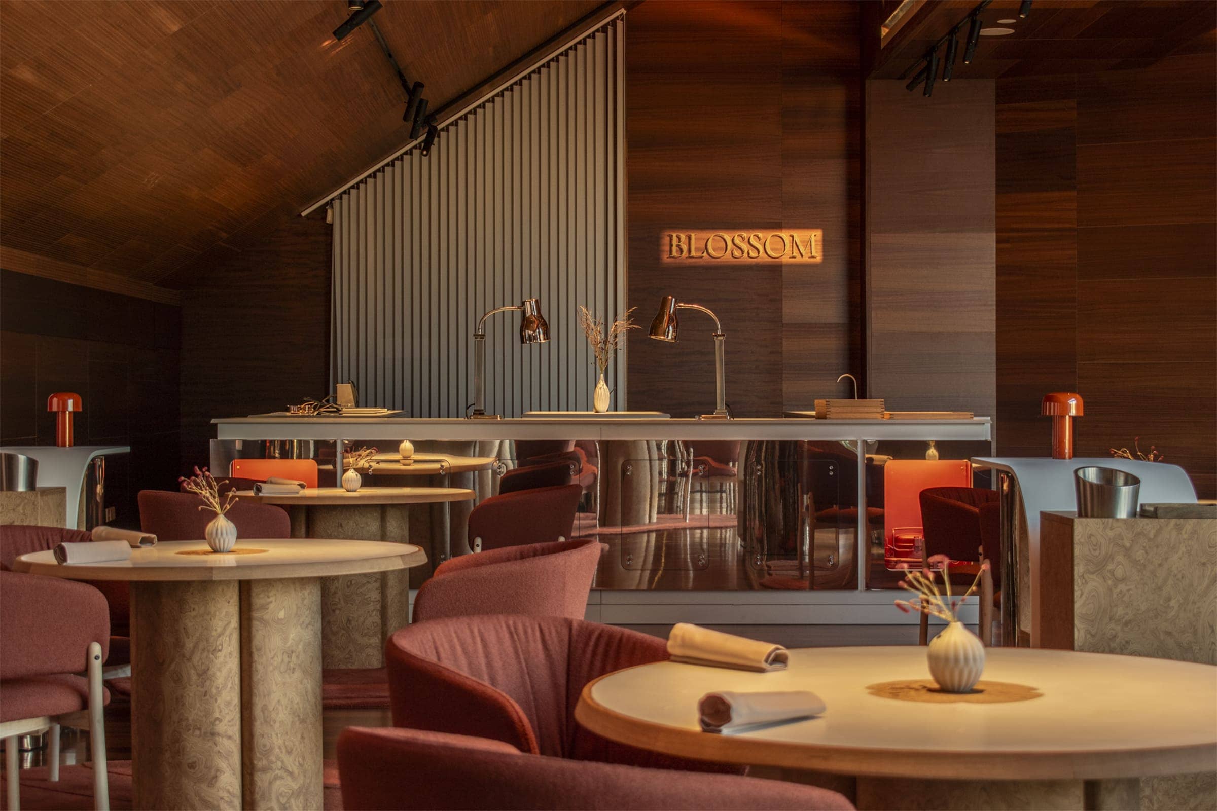 proyecto Restaurante Blossom Lago Interioriza